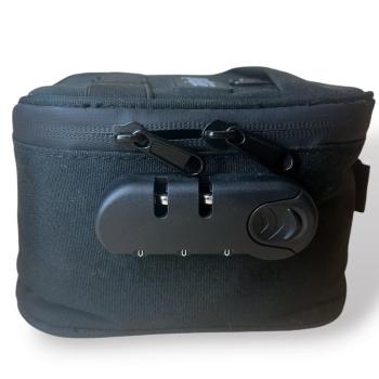 Preview: Dreistelliges Kombinationsschloss an der geruchsdichten Black Leaf Tasche